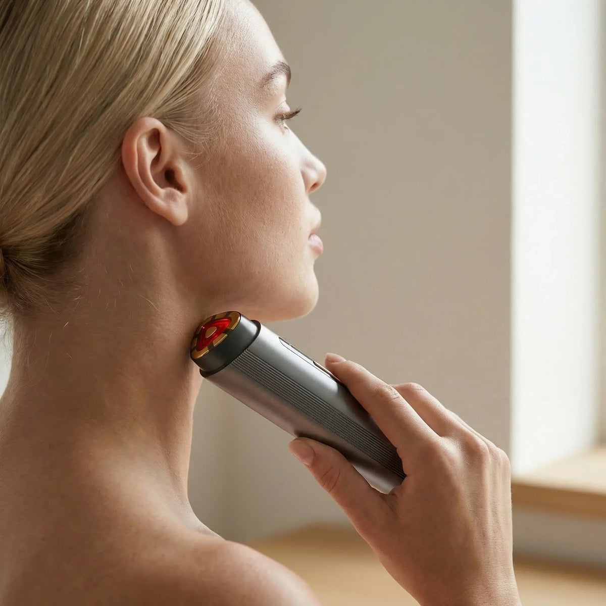 NEO LUMINUS Anti-Aging Facial Device – Red Light & Radio Frequency Technology
